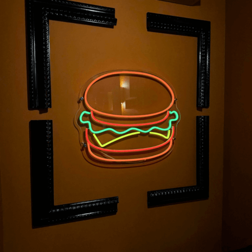 Vosu adorez les burgers ? Décorez votre cuisine avec ce néon hamburger