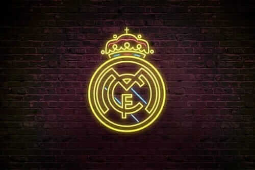 Choisissez votre équipe de foot, ici c'est le Real de Madrid.