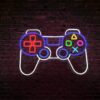 Complétez votre espace gaming avec une manette en néon led.