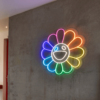 Réalisation fleur takashi murakami par un client light genius